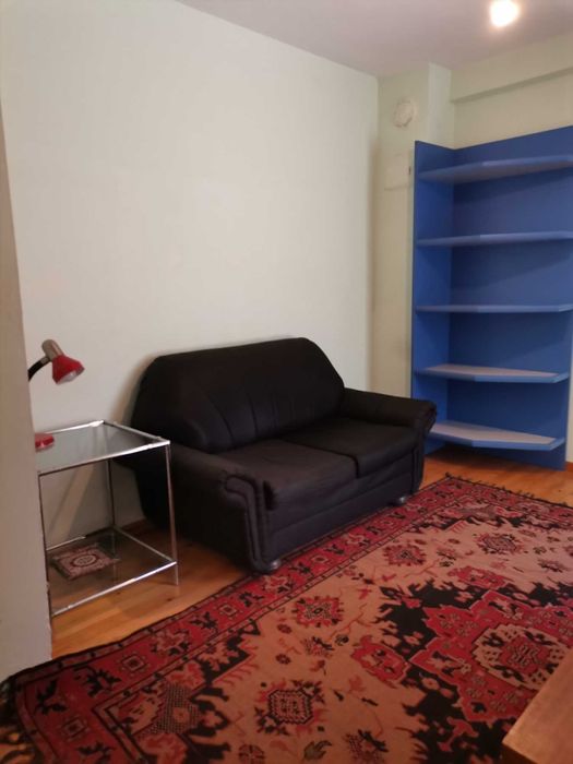 Дава се под наем Двустаен апартамент в Сливен, Център - 57 кв.м за 140.25 € - Снимка #1