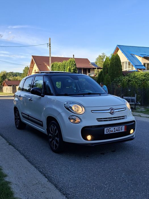 FIAT 500 LOUNGE * LIVING * 7 Locuri * EURO 6 * Panoramic Mare* Car Play * Tempomat* Navigatie * Climă * 0.9 Benzină * Piele * Pdc* Import 1 ZI* EURO 6