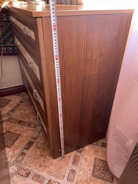 вместительный Комод