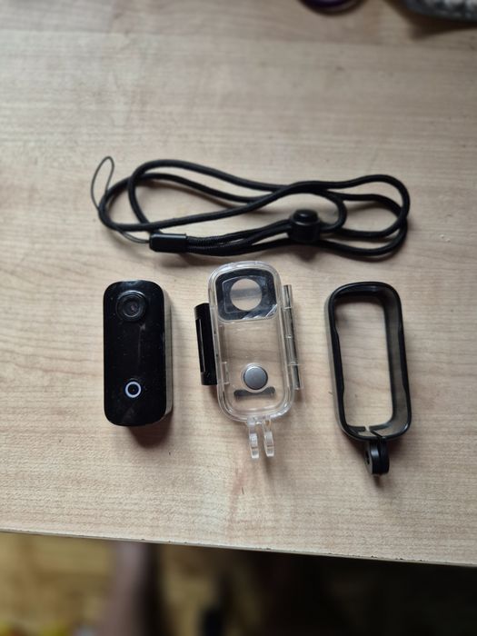 Малка екшън камера