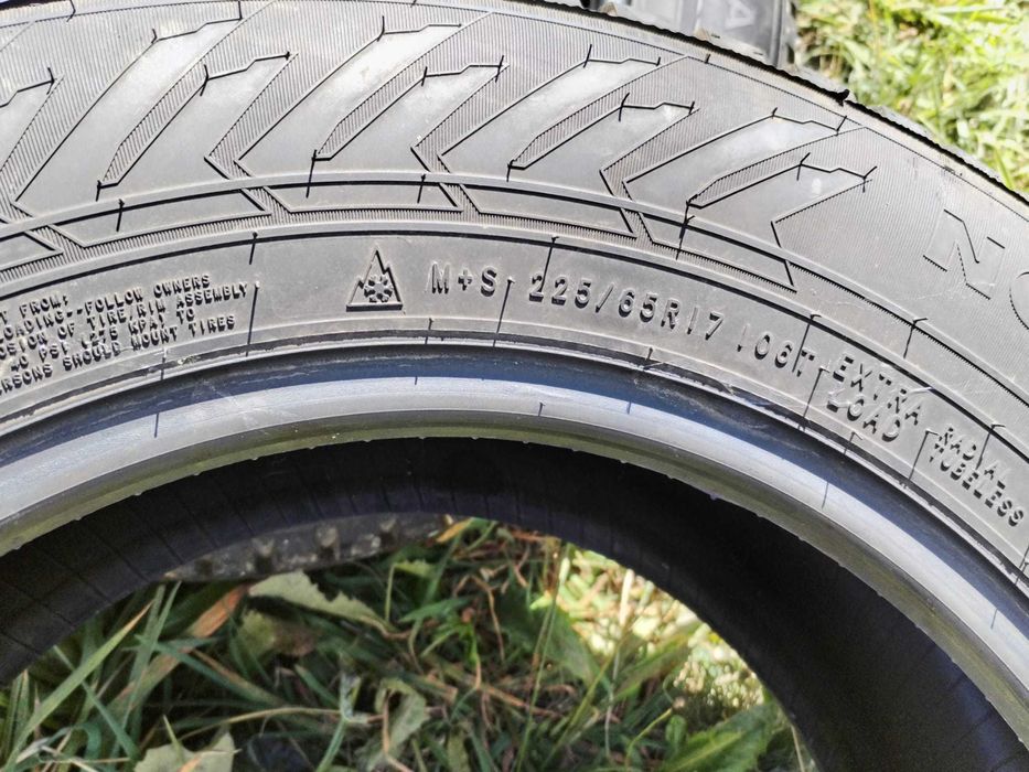 Anvelope Nokian 225 65 R17, iarna ,extra load, noi