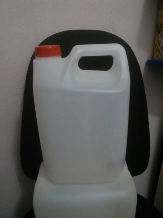 Продам канистры 5 литровые