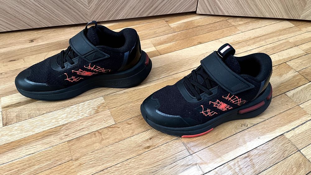 adidas Сникърси Marvel's Spider-Man Racer Kids 35номер