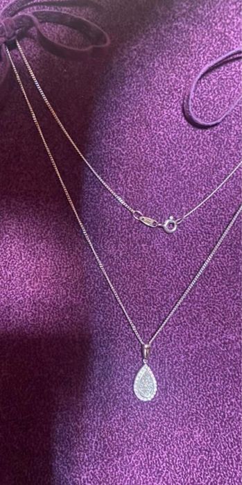 Lant cu pandantiv din aur alb de 18K cu diamante