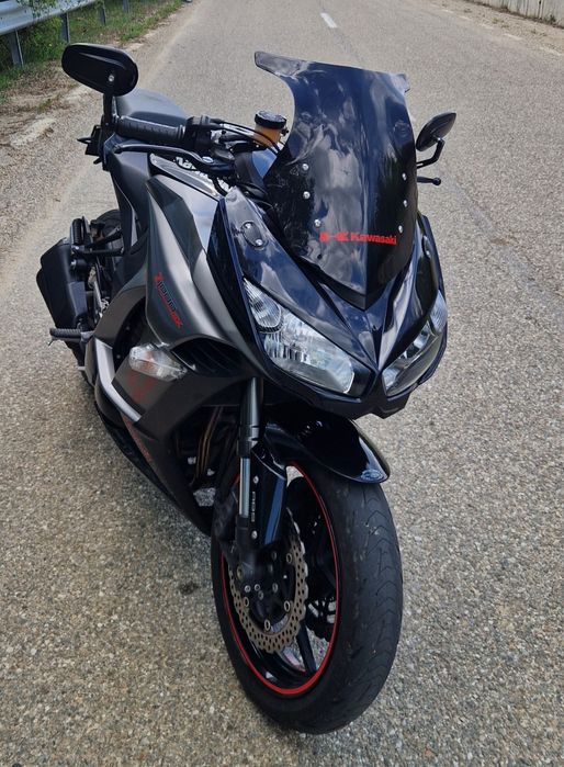 Vând Kawasaki z1000sx cu ABS în stare buna pret 6100 euro neg