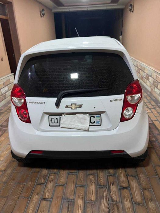 Продаётся CHEVROLET SPARK 2017 года