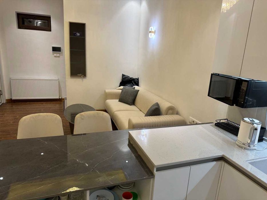 Аренда 2к квартира с балконом 60кв.м.Namangan Square, 8 этаж