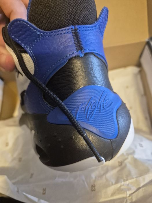 Air Jordan Max Aura 4