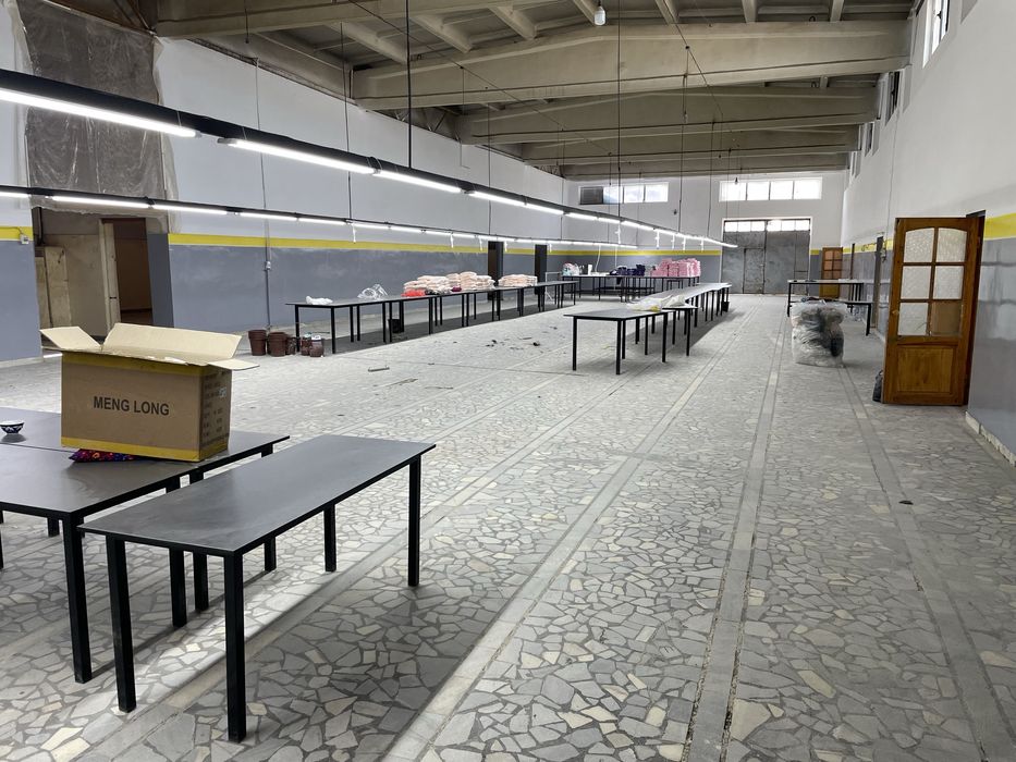 Бино сотилади 2136кв(Дом куриш учун)