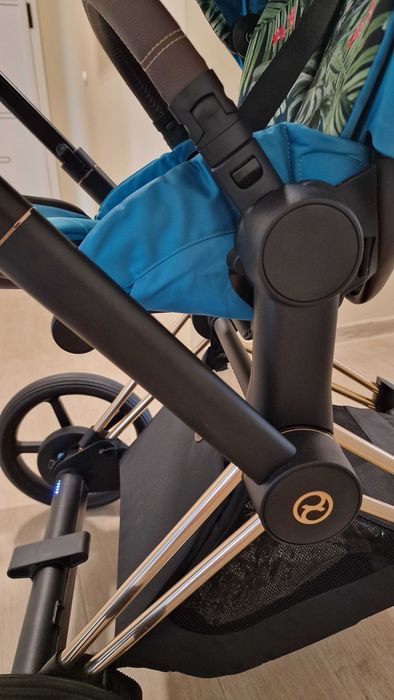 Cybex e-Priam 4 шаси + дизайнерска тапицерия
