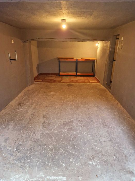 Гараж, 20 кв.м, Център