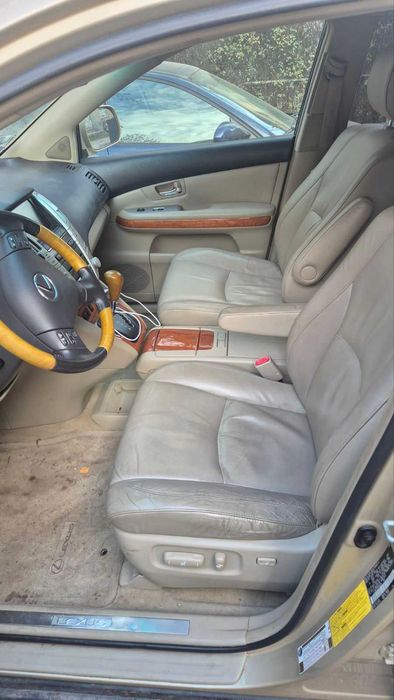 Продавам джип Lexus RX400H