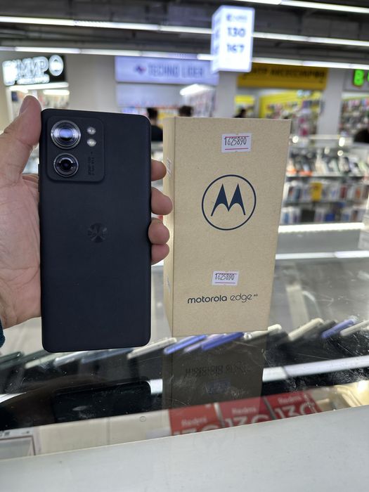 Moto edge 40 5G.  256