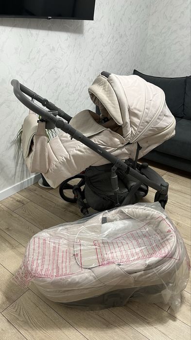 Продам коляску Adamex Encore