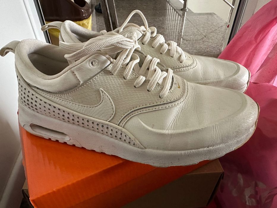 Дамски маратонки Nike