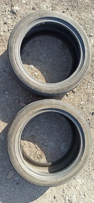 Резина R17 225/45. 2 штуки