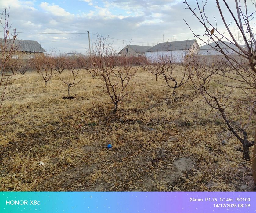 Участка сотилади