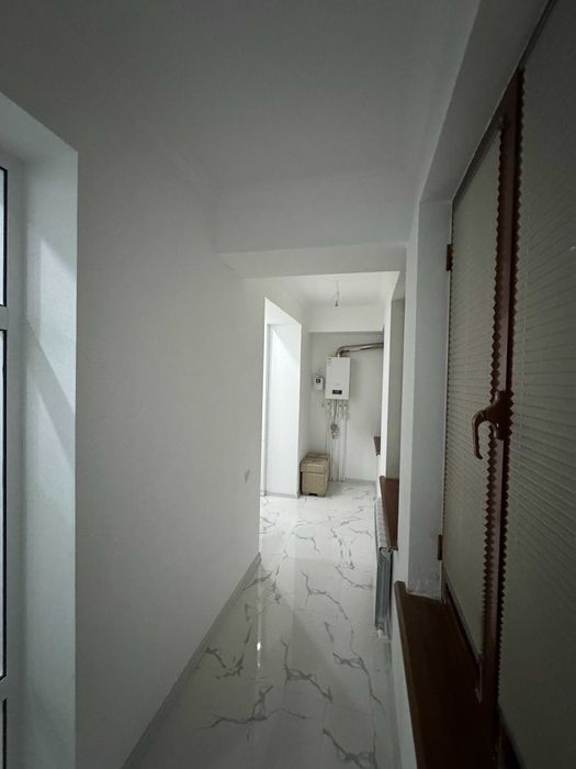 uy shoshilinch  sotiladi