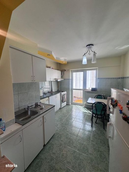 Apartament 2 camere, central , Radauti