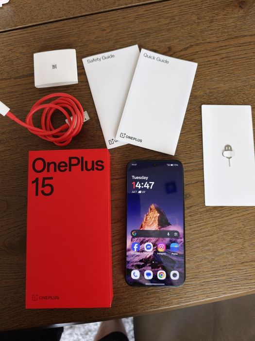 Като Нов! OnePlus 15  16/512 GB
