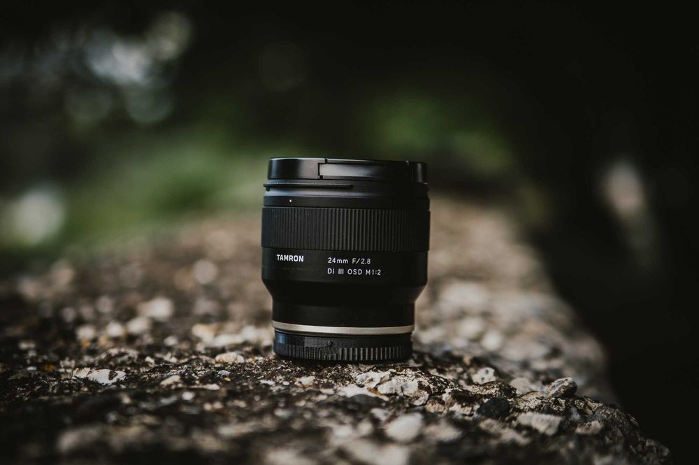 Obiectiv Full Frame miror Sony 24 mm f2.8 montura Sony e