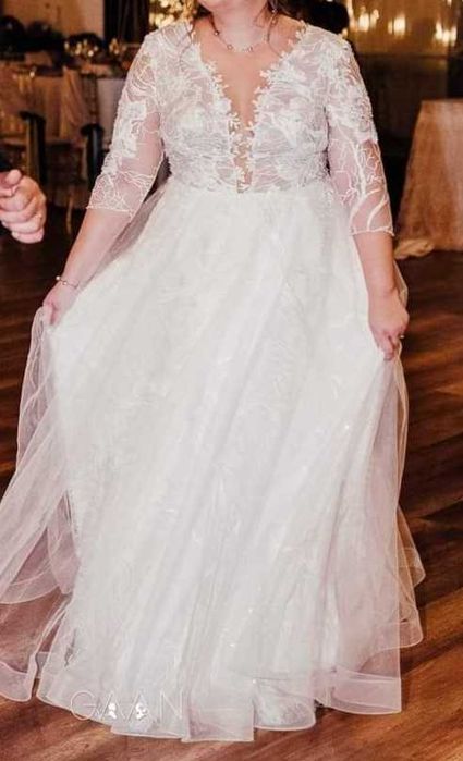 Vand rochie de mireasa