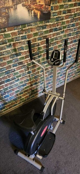 Эллиптический тренажёр