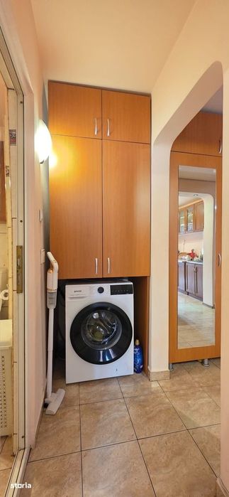 Gara - Abator 2 Camere Decomandate Mobilat + Utilat, Gaze 400 Euro