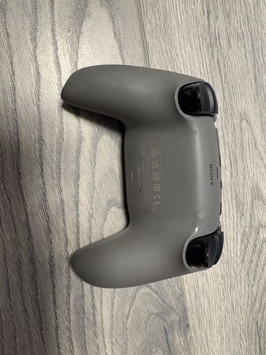 Джойстик на Playstation 5 оригинален