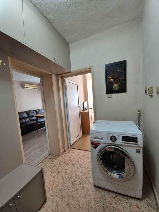 Отдава се дългосрочно южна гарсониера в района на ОРБ