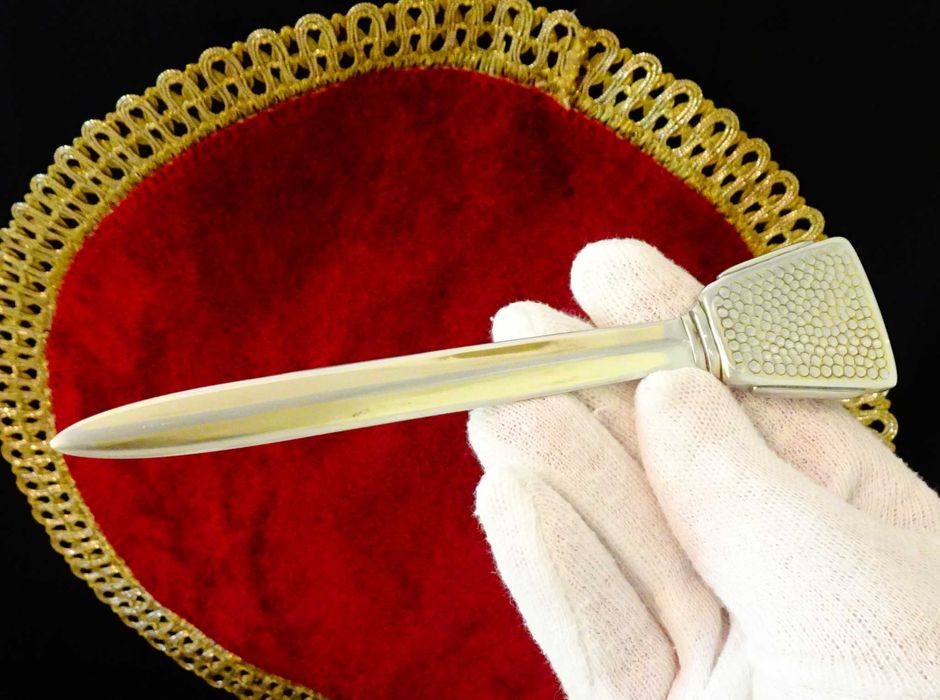 Посребрен бронзов нож за писма