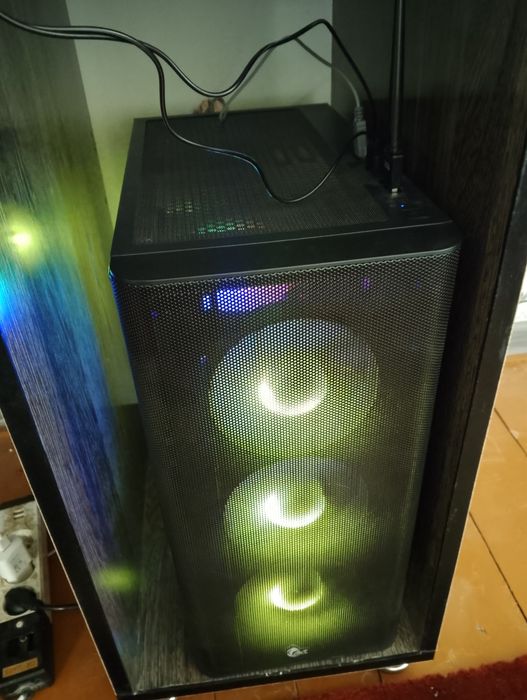 Monoblok komplekt 34 dyum 1 yarim oy ishlatilgan qolgan malumotlatelda