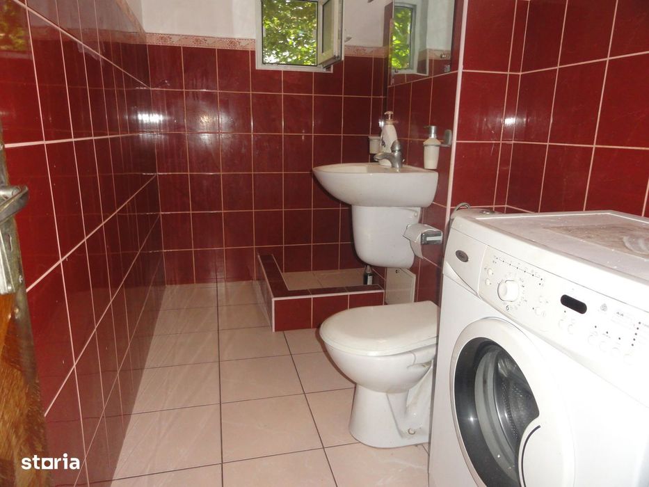 Apartament 4 camere, 2 bai. 2 balcoane, etaj 3 Micalaca - Miorita 93mp