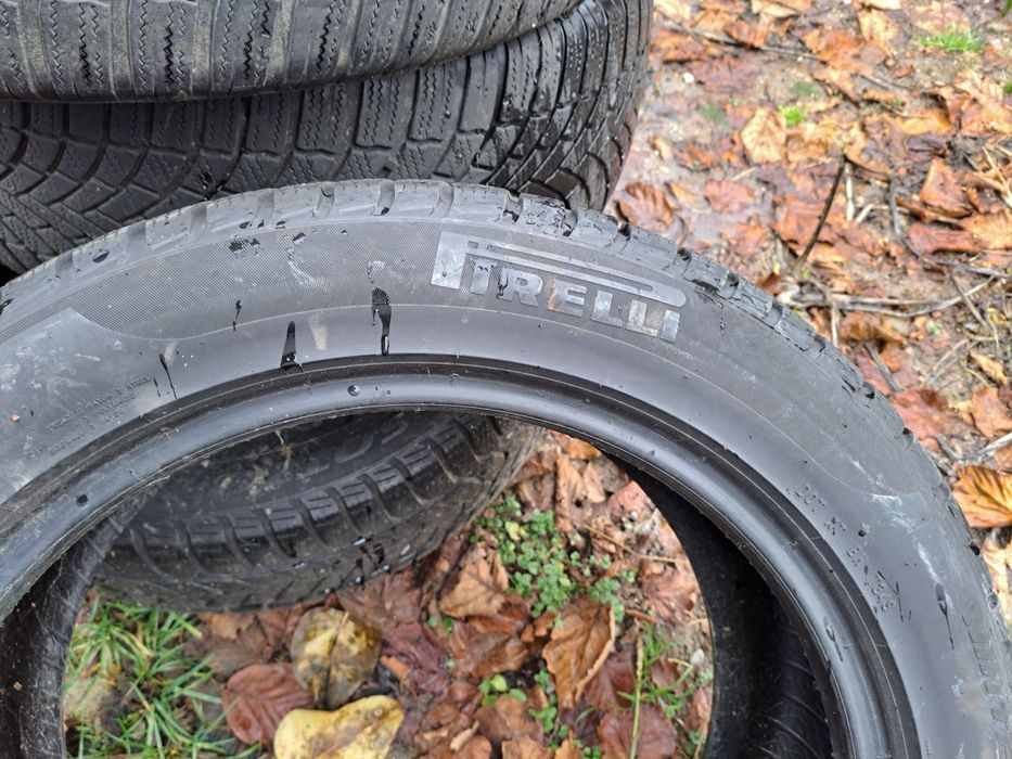 Vând 4 cauciucuri 215/55/R18