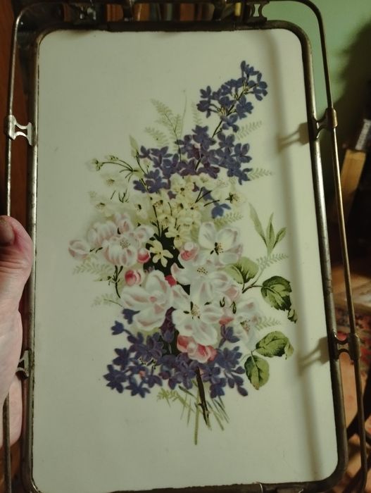 Vând seturi pentru băuturi spirtoase și tava