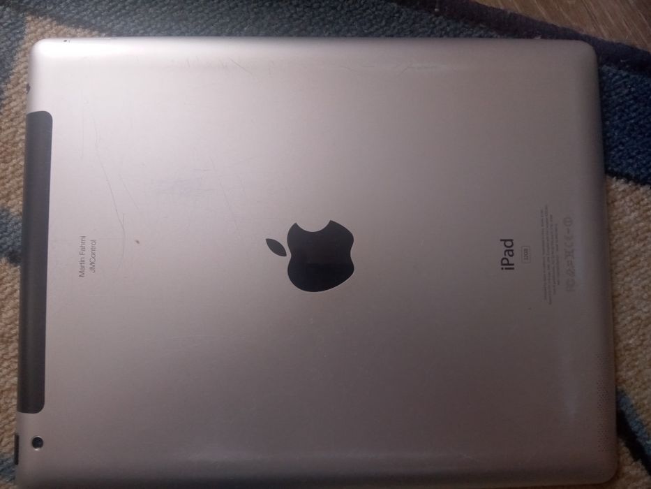 Vând tabletă IPad,32 GB