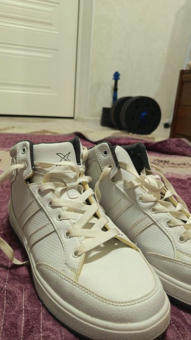 Кроссовки kinetix