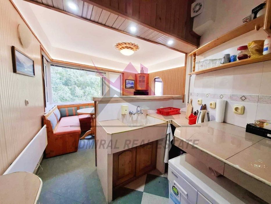 Дава се под наем Двустаен апартамент в Варна, Гръцка махала - 60 кв.м за 511 € - Снимка #1