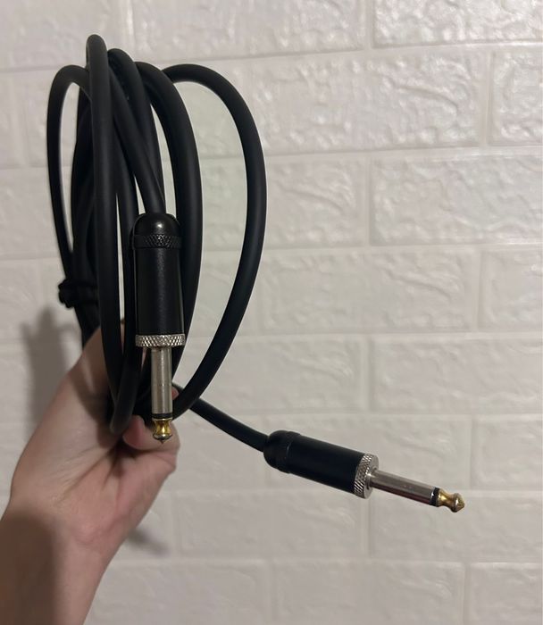 Гитарный усиоитель Roland