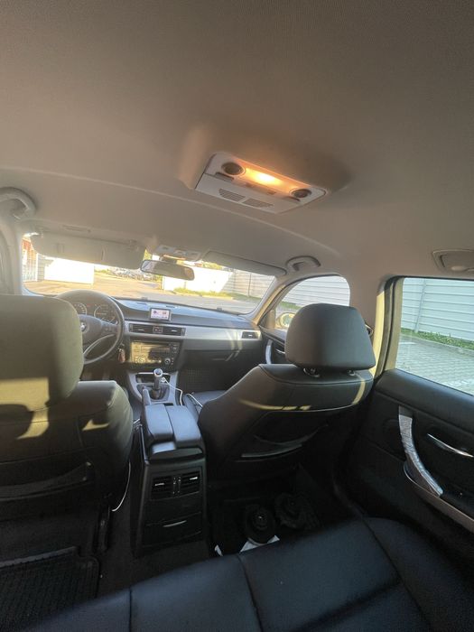 Vând bmw seria 3 e91
