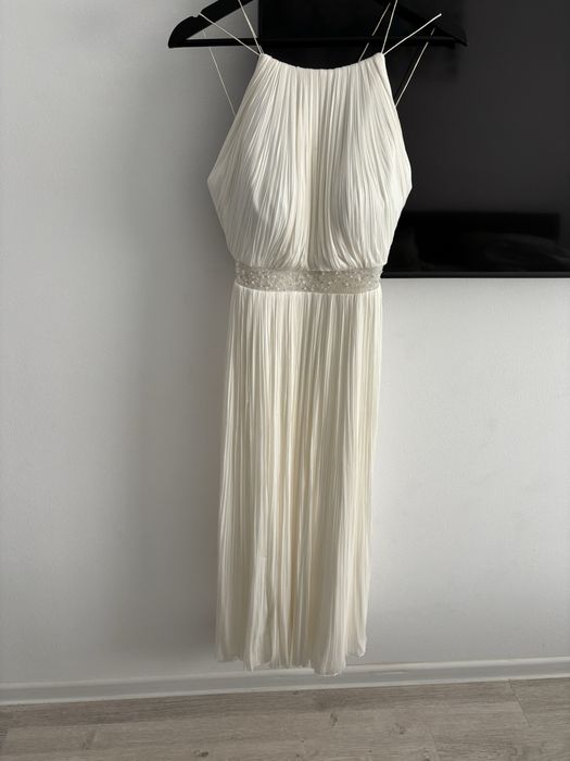 Vand rochie de mireasa 100% matase marimea XS/ S
