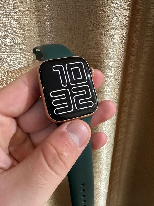 Apple watch SE 44мм 32гб