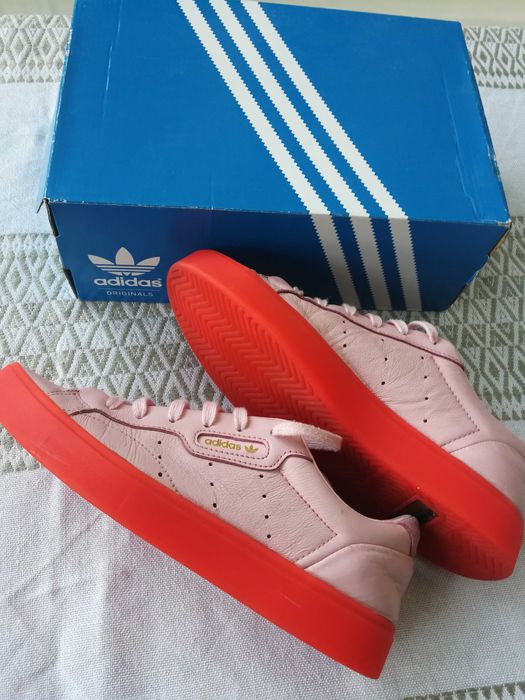 Спортни обувки ADIDAS