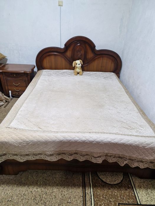 Продам кровать двуспальная