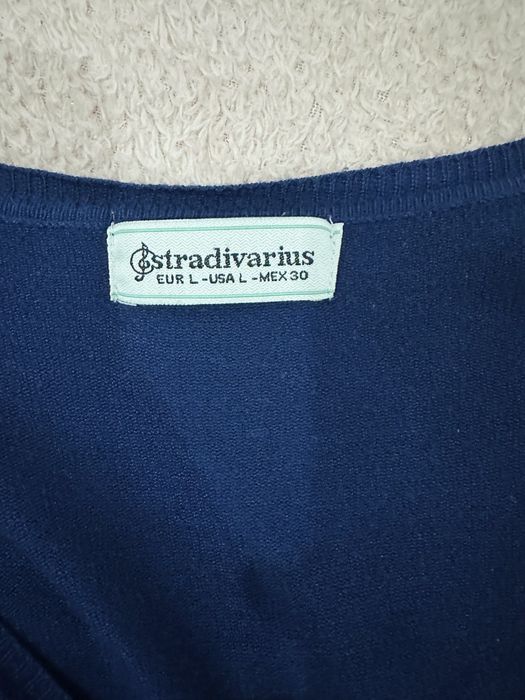 Pulover Stradivarius slim fit L