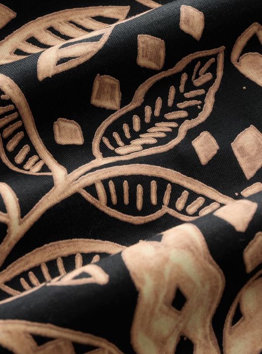 Next рокля в черно