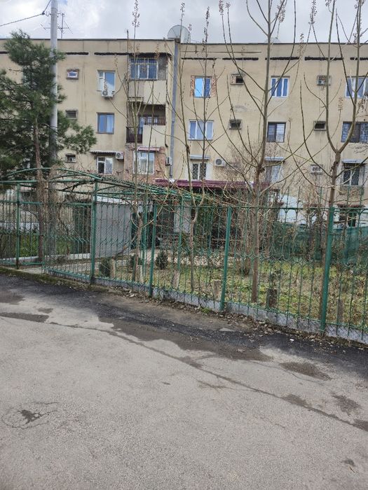 Novza mahalla 3xonali Kvartira SROCHNA Sotiladi!