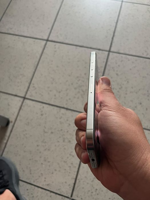 Iphone 16 pro max impecabil