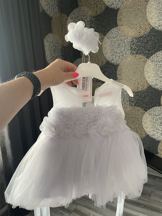 Продам бальное платье на 1 год