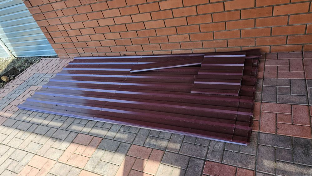 Продам обрезки новых кровельных листов